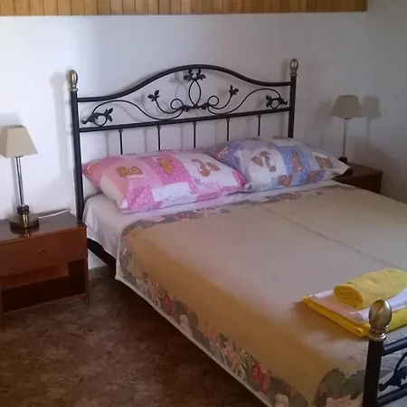 One-bedroom In Iii *
